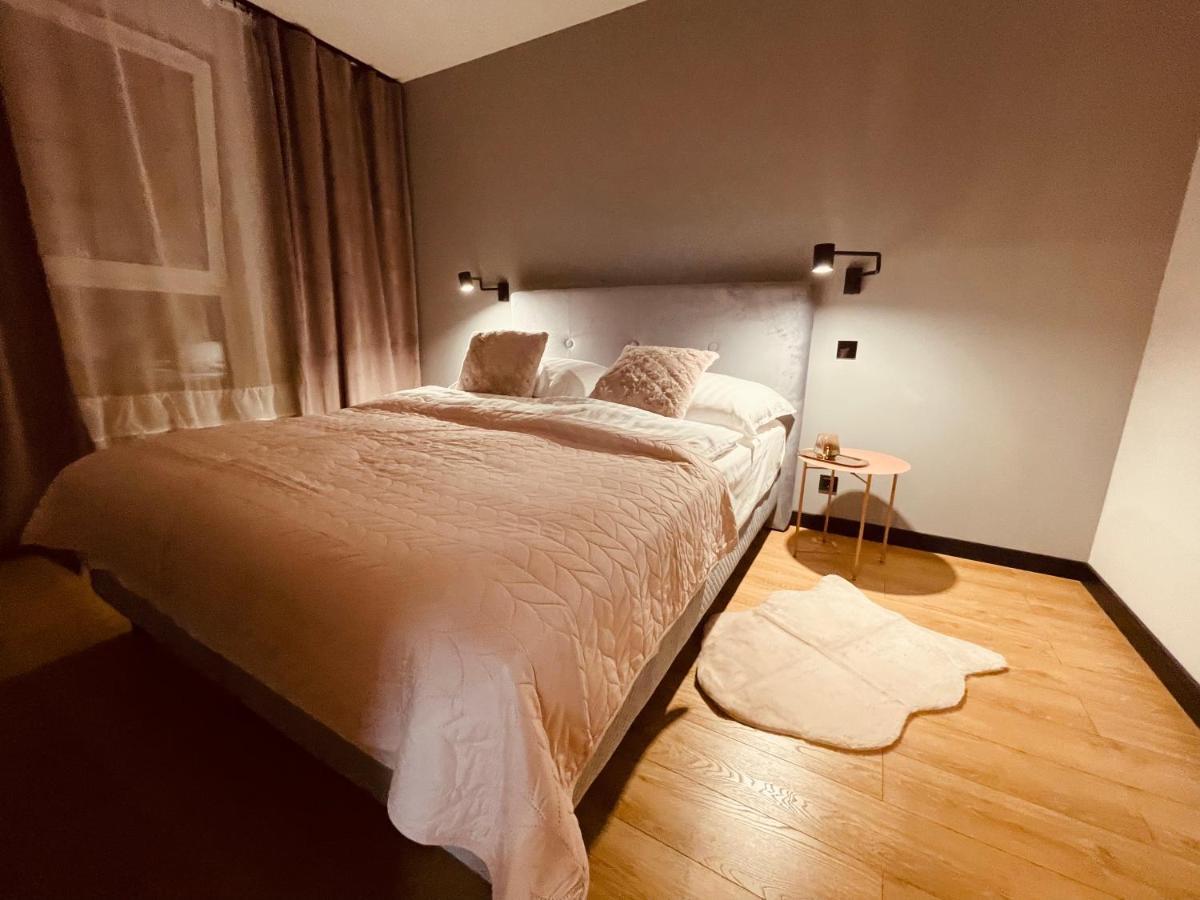 Kobiela Apartments Debowe Tarasy Katoviçe Dış mekan fotoğraf